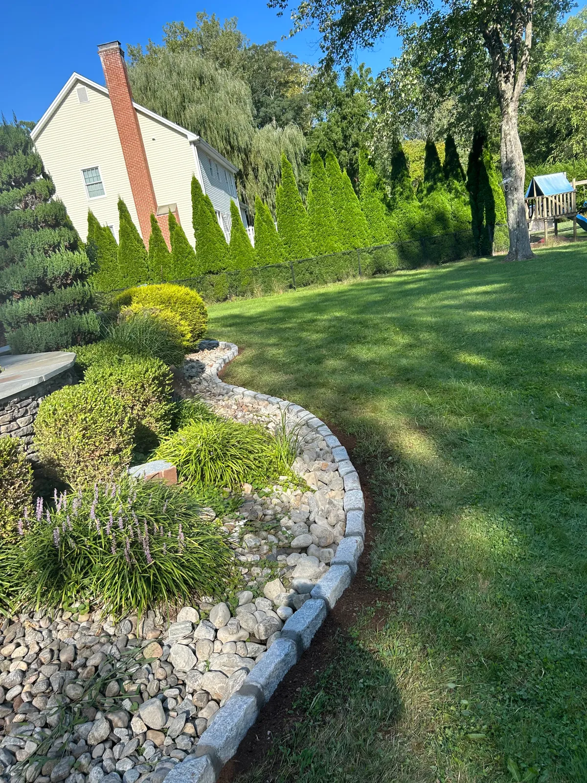Cobbluestone Edge — Stone & Scappes, Hartford County CT